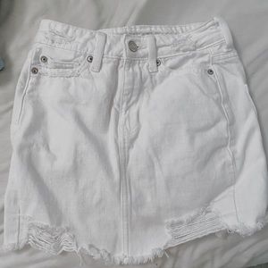AE white denim skirt
